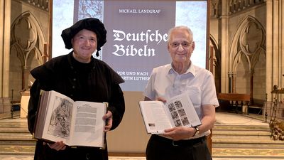 Machen Lust auf die Bibel: Klaus Bümlein (rechts) und Michael Landgraf. Foto: Landry