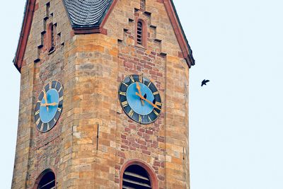 Essinger Kirchturm: 300 Unterschriften für Stundenschlag gesammelt. Foto: Iversen